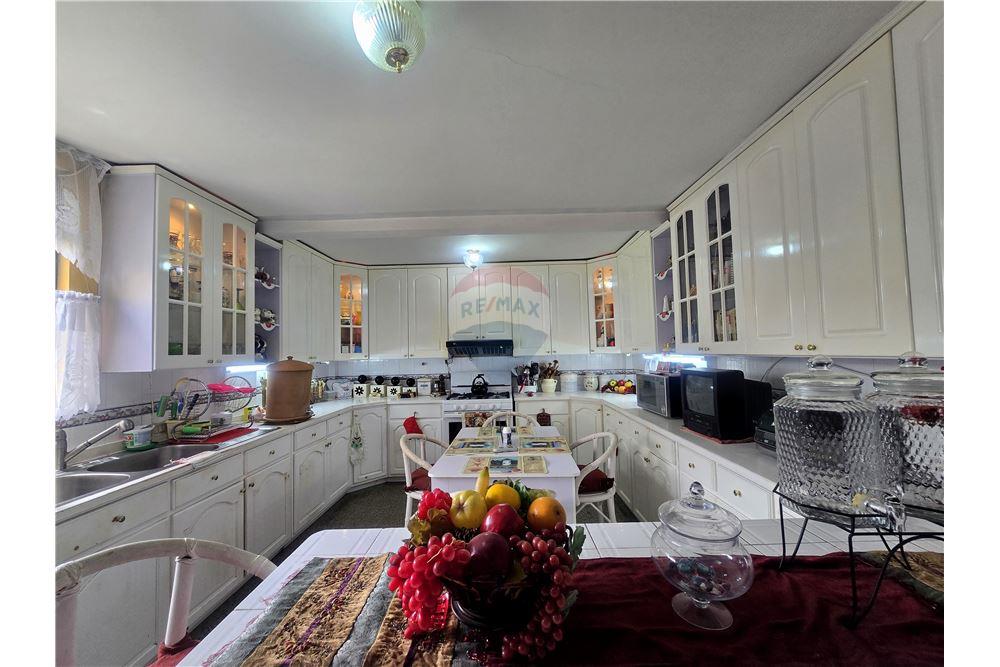 Villa - For Sale - Quetzaltenango, Quetzaltenango, Guatemala - 4 - 902641004-2