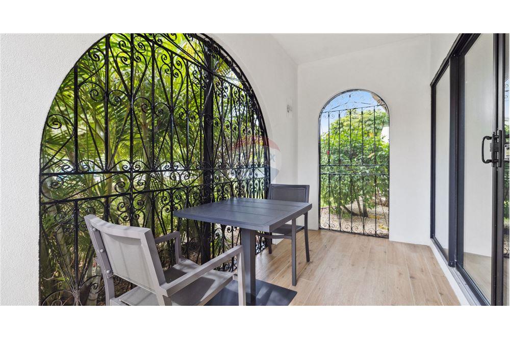 Apartamento/Condominio - Venta - W Bay Bch North, West Bay, Islas Caimán - 12 - 90146012-223