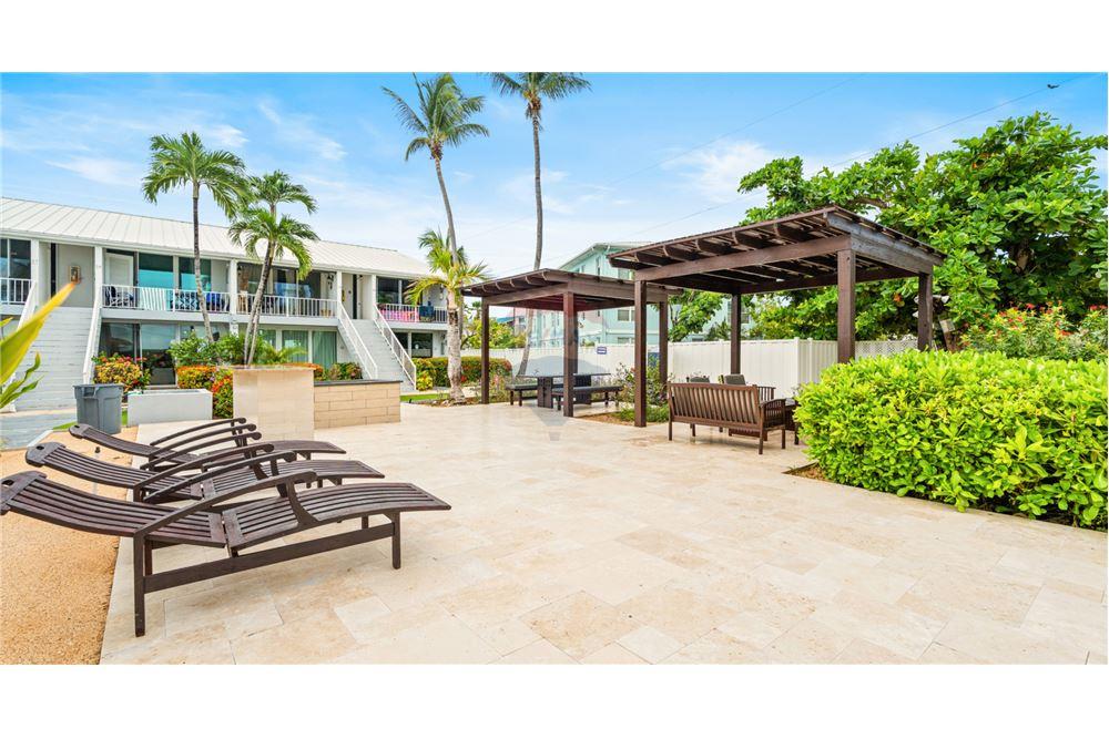 Appartement - Te Koop - W Bay Bch South, Seven Mile, Cayman Islands - 17 - 90146055-29