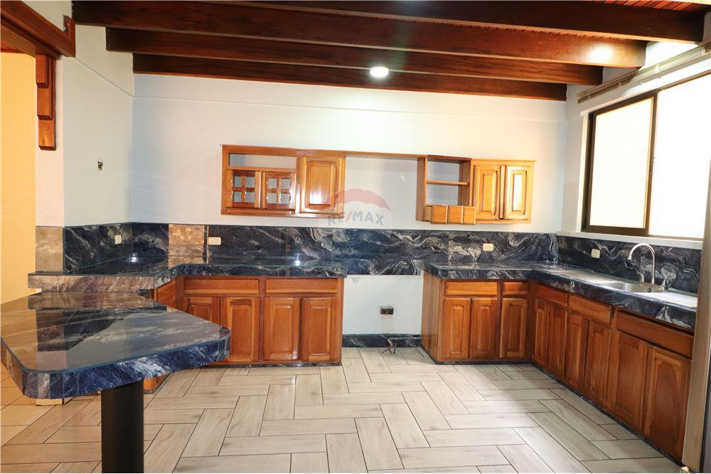 Villa - Venta - Alajuela, Alajuela- Alajuela, Costa Rica - 8 - 902021050-42