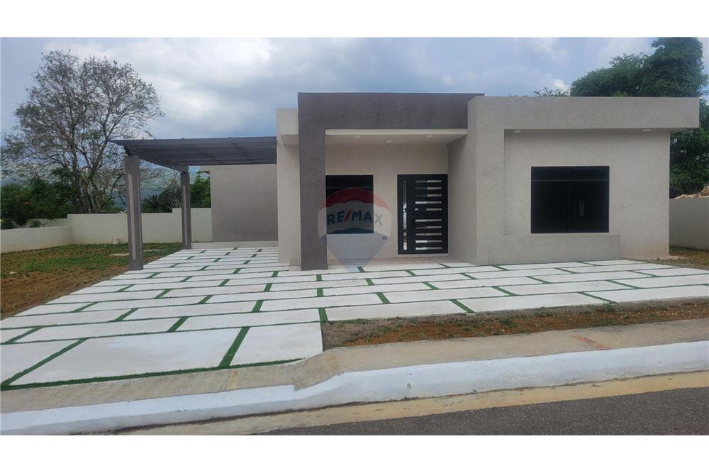 Villa - Venta - Santa Cruz, Saint Elizabeth, Jamaica - 1 - 90153044-745