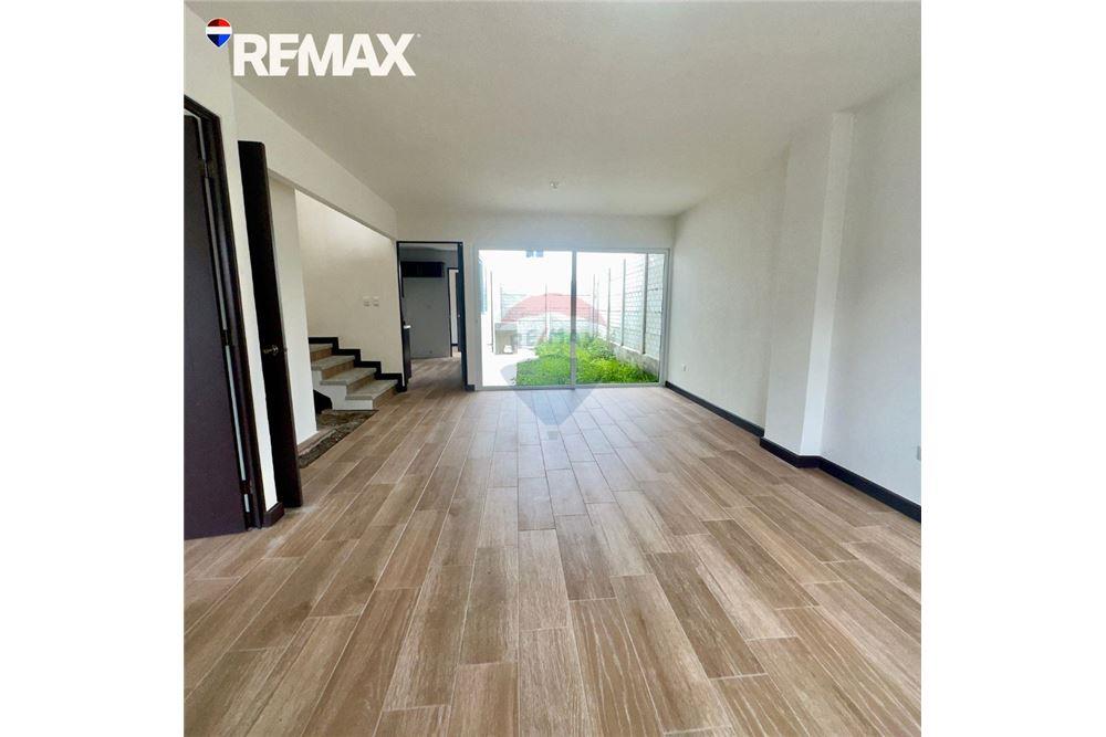 Villa - For Sale - San José Pinula, Guatemala, Guatemala - 2 - 902611001-98