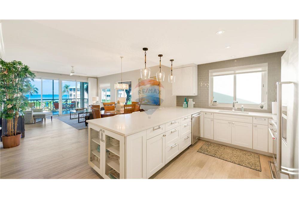 Condo/Apartment - For Sale - W Bay Bch South, Seven Mile, Cayman Islands - 9 - 90146002-433