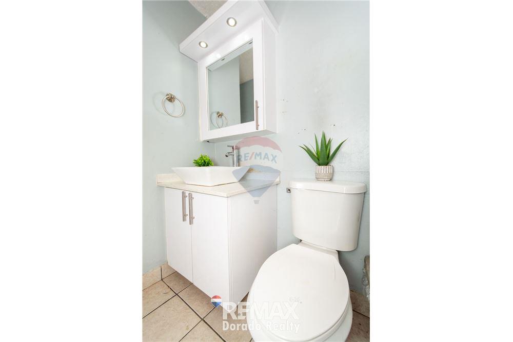 Villa - For Sale - URB Levittown Lakes, Toa Baja, Puerto Rico - 16 - 90107014-8