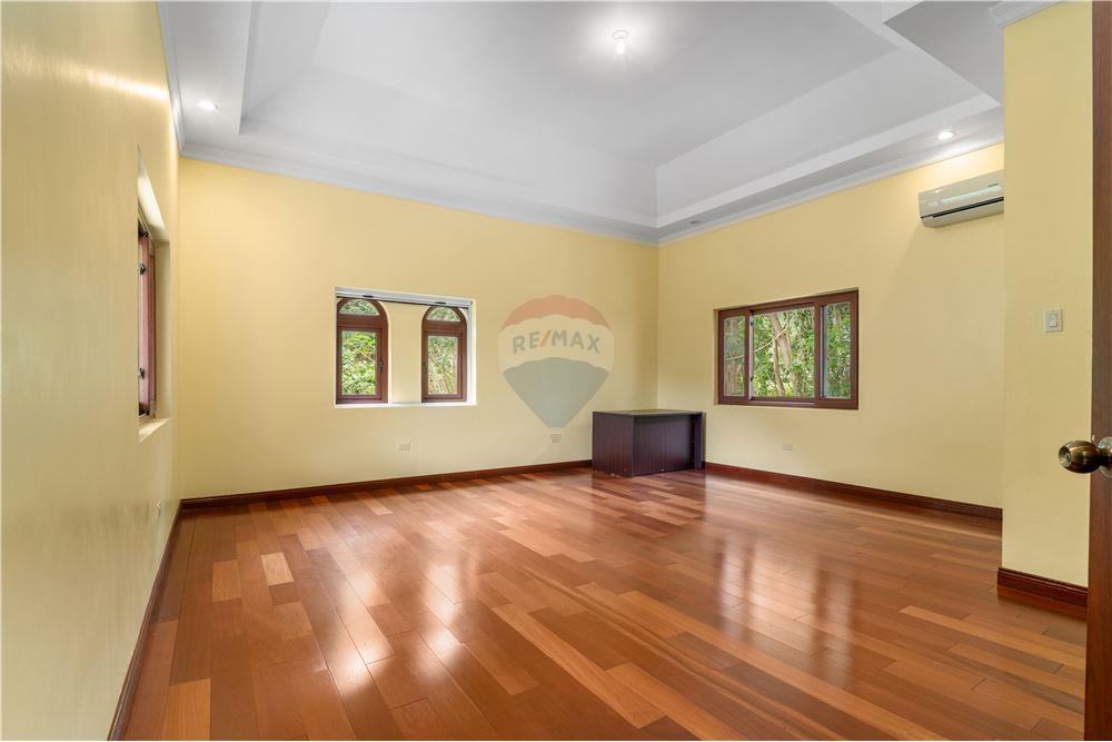 Villa - Te Koop - Kingston, Saint Andrew, Jamaica - 26 - 90153049-119