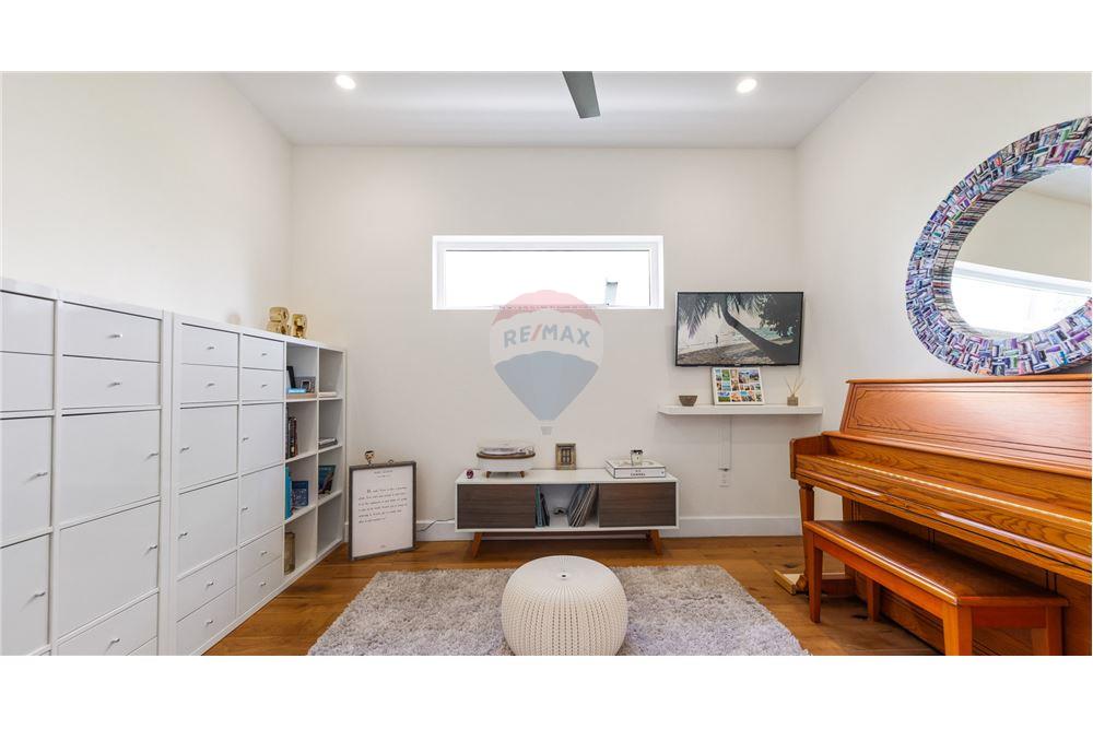 Villa - For Sale - W Bay Bch North, West Bay, Cayman Islands - 8 - 90146051-48