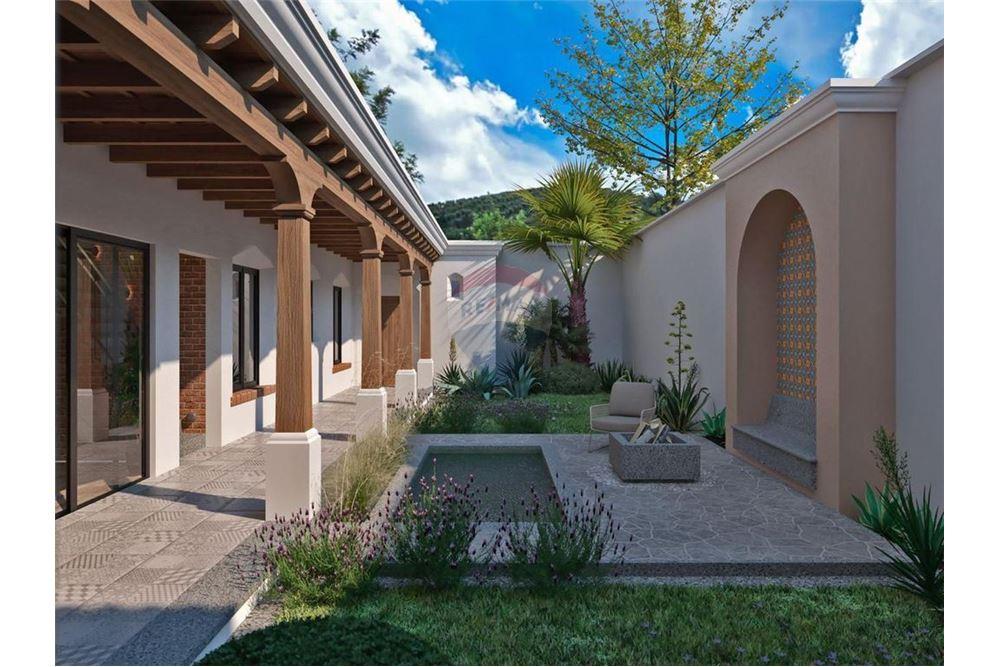 Villa - For Sale - La Antigua Guatemala, Sacatepéquez, Guatemala - 1 - 90129001-370