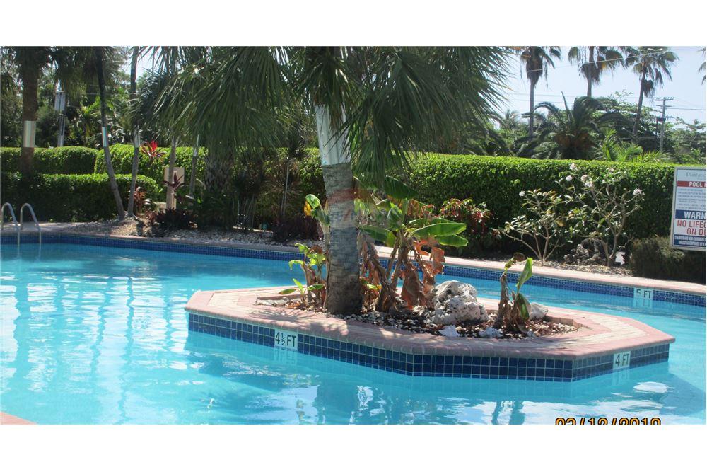 Condo/Apartment - For Sale - W Bay Bch South, Seven Mile, Cayman Islands - 12 - 90146002-459