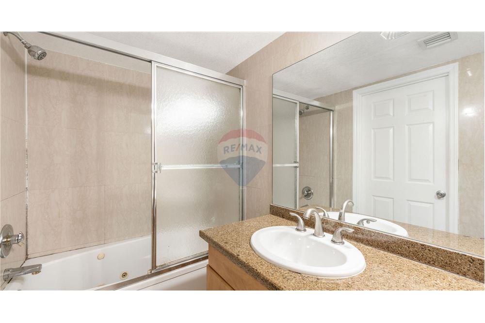 Condo/Apartment - For Sale - South Sound, South Sound, Cayman Islands - 26 - 90146034-182