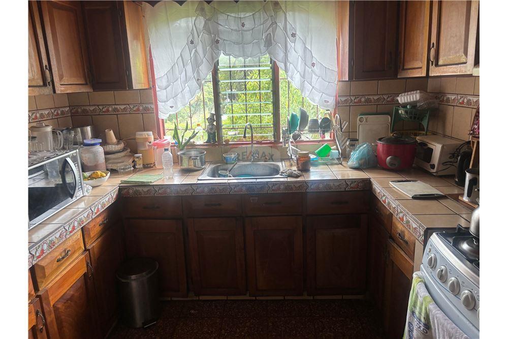 Villa - Venta - Atenas, Alajuela- Atenas, Costa Rica - 8 - 90128002-975