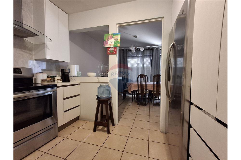 Villa - Te Koop - Mixco, Guatemala, Guatemala - 4 - 902091021-6