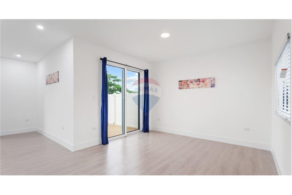 Appartement - Te Koop - George Town, Grand Cayman, Cayman Islands - 5 - 90146018-316