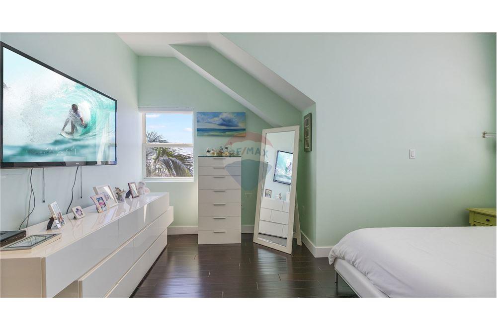 Apartamento/Condominio - Venta - W Bay Bch West, West Bay, Islas Caimán - 20 - 90146012-222