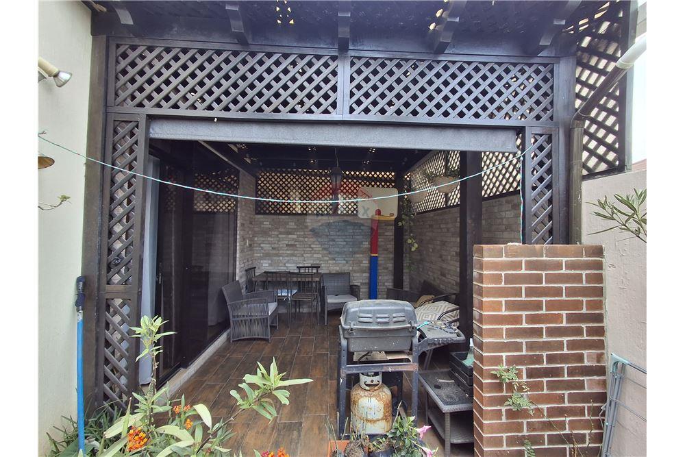 Villa - Te Koop - Mixco, Guatemala, Guatemala - 12 - 902091021-6