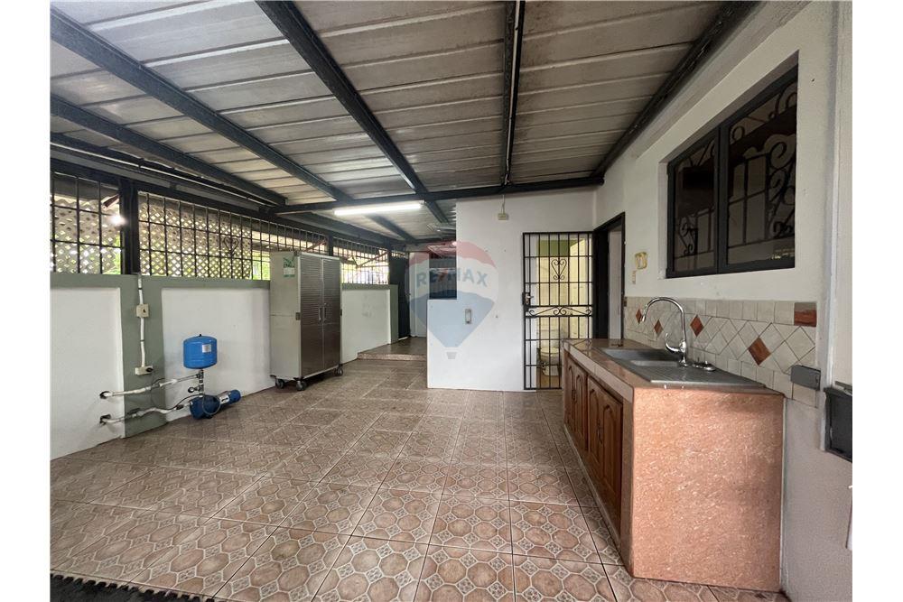 Villa - Te Koop - Arima, Arima, Trinidad and Tobago - 9 - 902551007-9