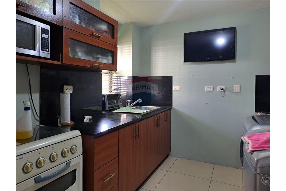 Condo/Apartment - For Sale - Zona 7, Guatemala, Guatemala - 3 - 902091023-1