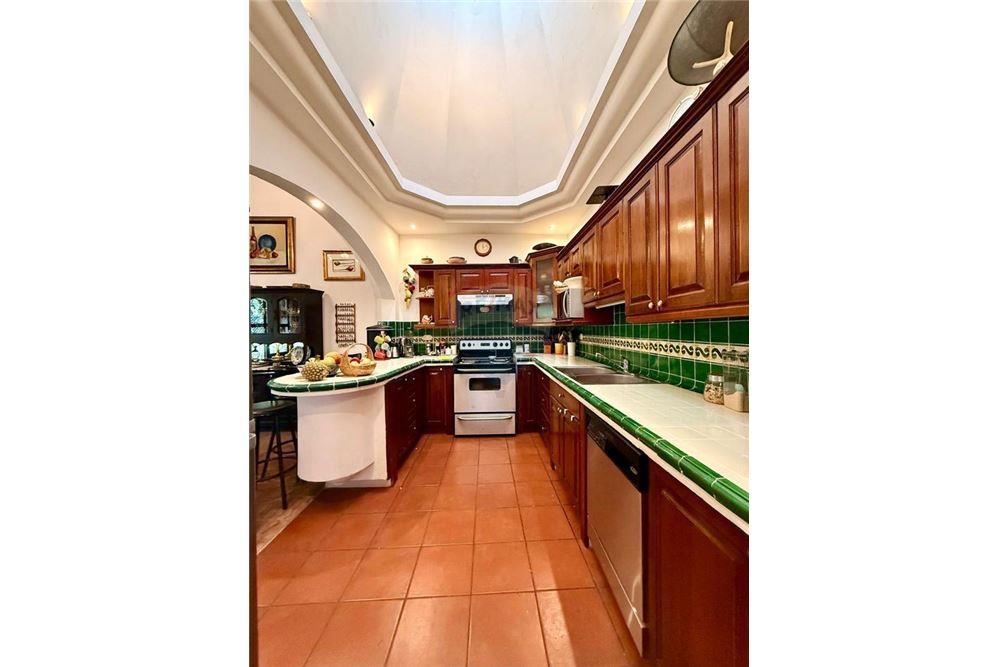 Villa - For Sale - La Antigua Guatemala, Sacatepéquez, Guatemala - 2 - 90129008-146