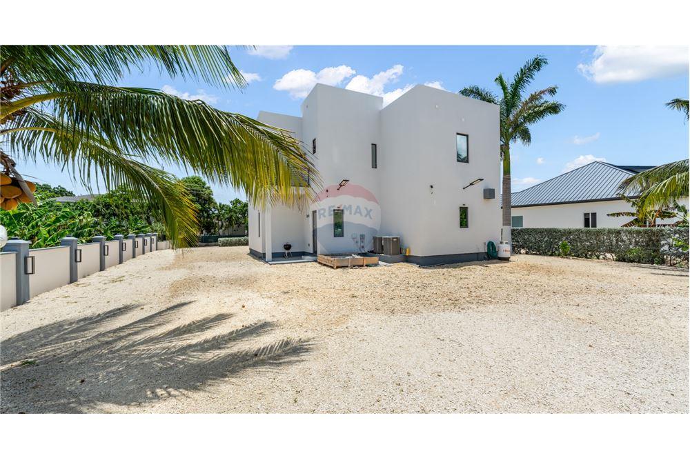 Villa - For Sale - Lower Valley, Savannah, Cayman Islands - 27 - 90146044-61