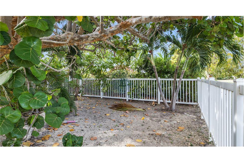 Villa - Te Koop - W Bay North East, West Bay, Cayman Islands - 31 - 90146012-238