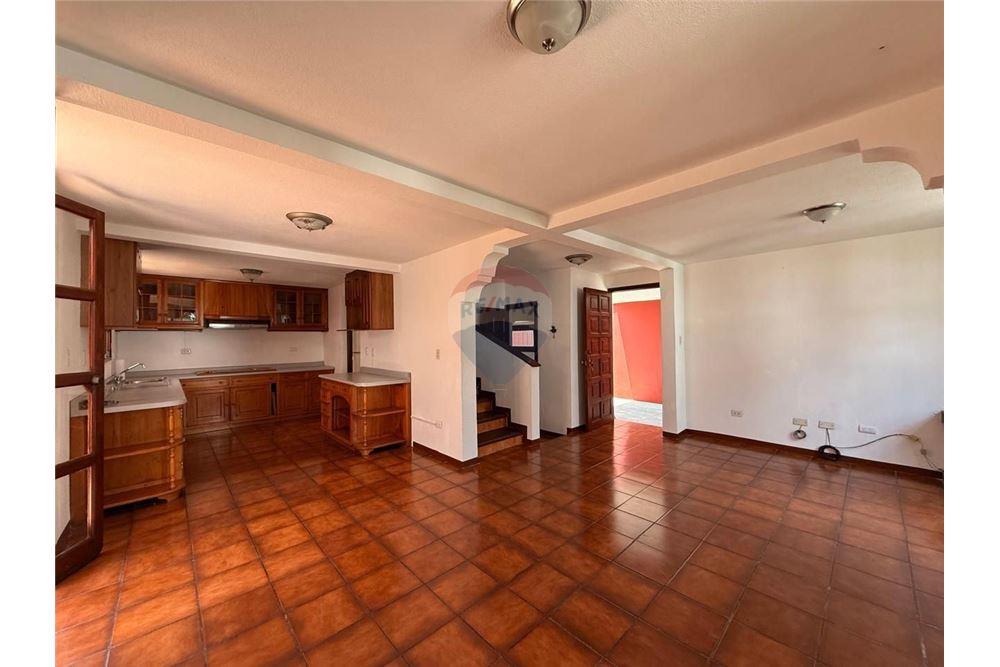 Villa - Te Koop - Ciudad Vieja, Sacatepéquez, Guatemala - 1 - 90129009-109