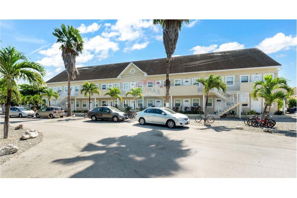 Appartement - Te Koop - George Town East, George Town, Cayman Islands - 5 - 90146002-451