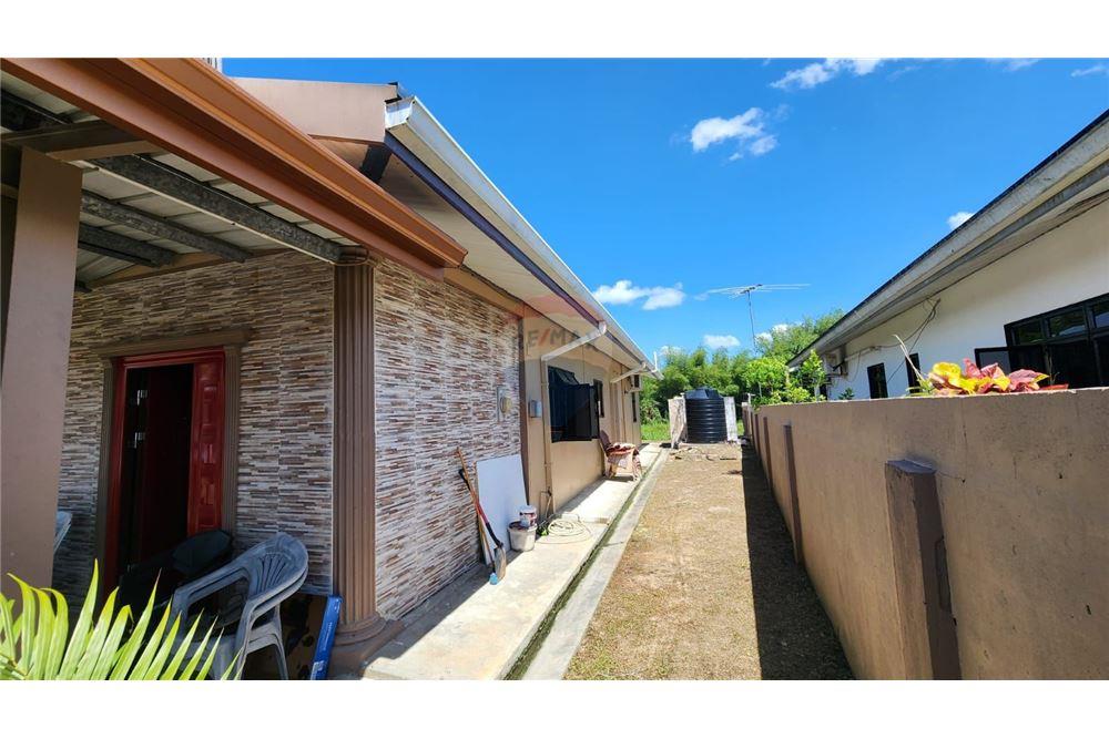 Villa - Te Koop - Arima, Arima, Trinidad and Tobago - 3 - 902551001-9