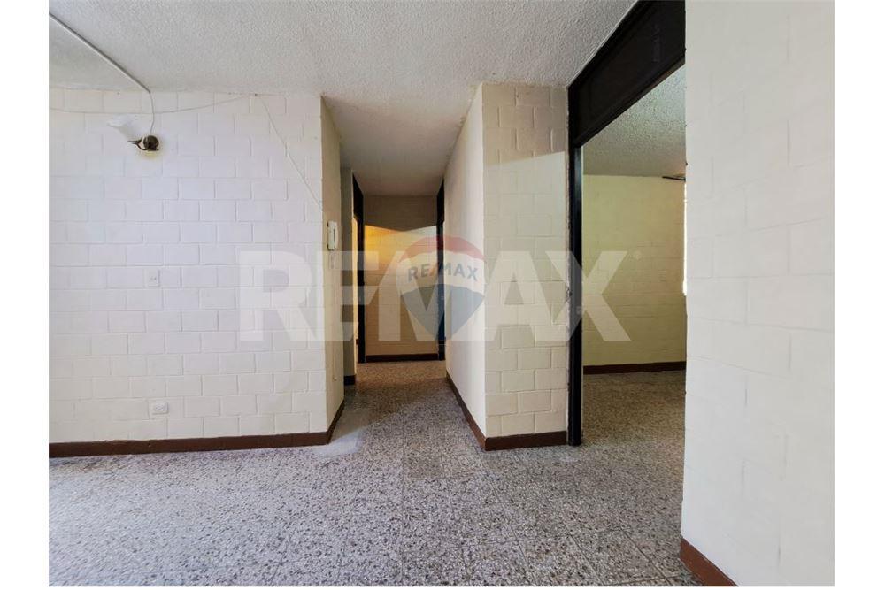 Villa - For Sale - Zona 18, Guatemala, Guatemala - 12 - 902691018-38