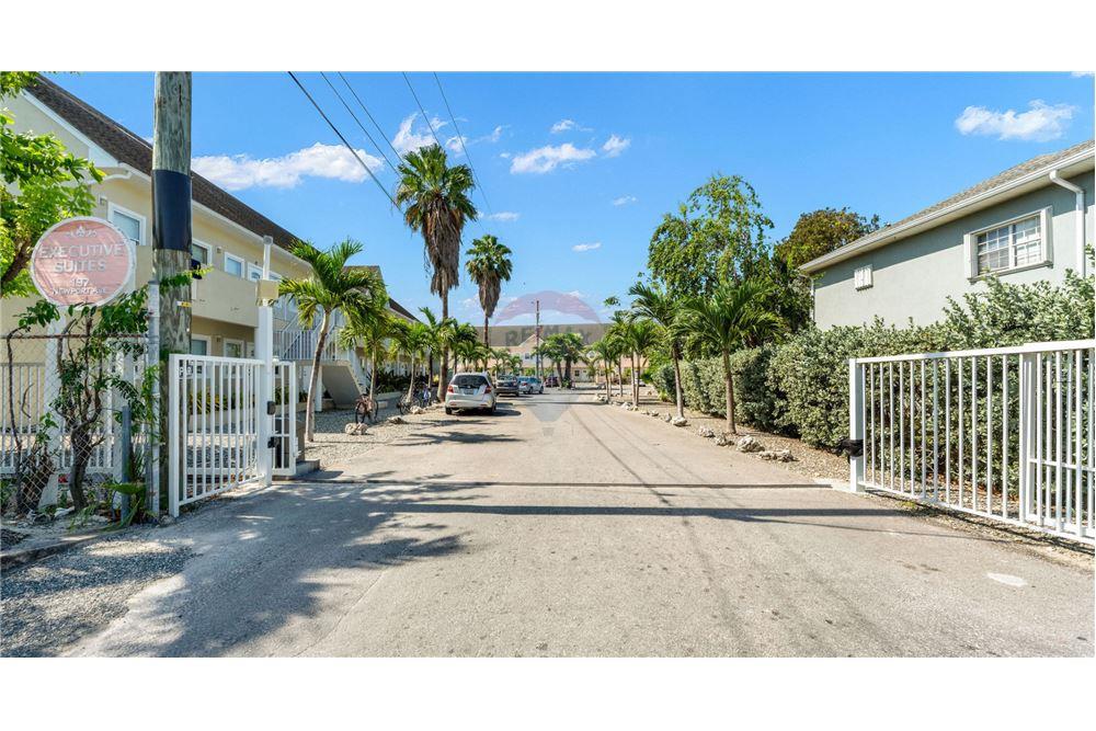 Appartement - Te Koop - George Town East, George Town, Cayman Islands - 12 - 90146002-458