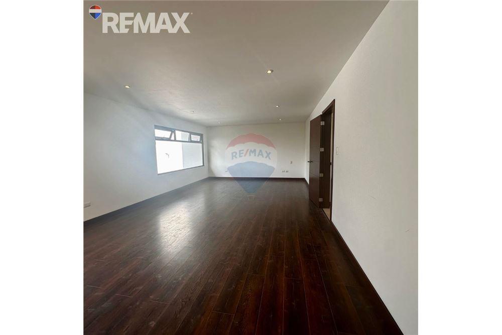 Villa - Te Koop - Santa Catarina Pinula, Guatemala, Guatemala - 9 - 902611001-79