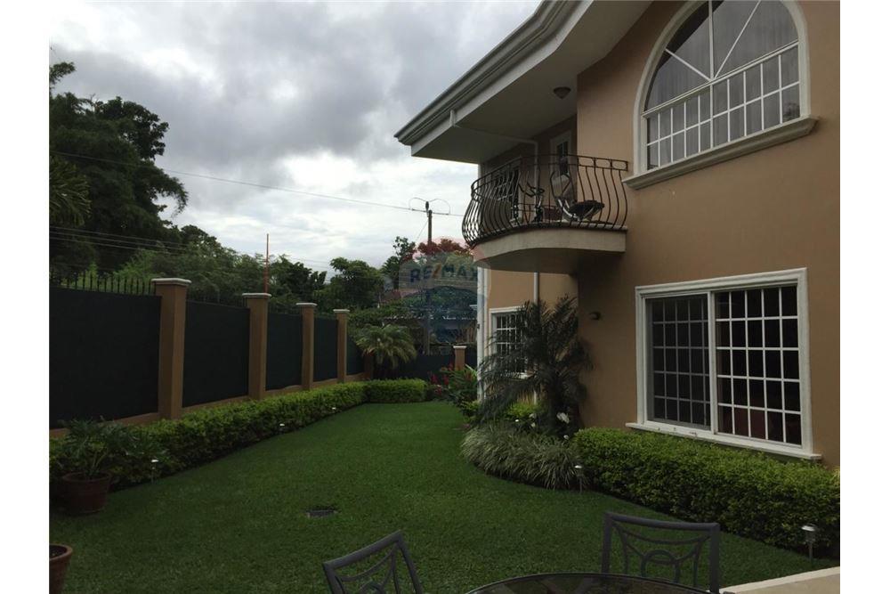 Villa - For Sale - Curridabat, San José - Curridabat, Costa Rica - 19 - 901251002-34