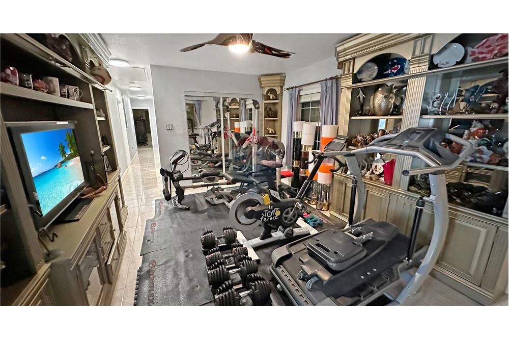 Appartement - Te Koop - George Town East, George Town, Cayman Islands - 9 - 90146011-181