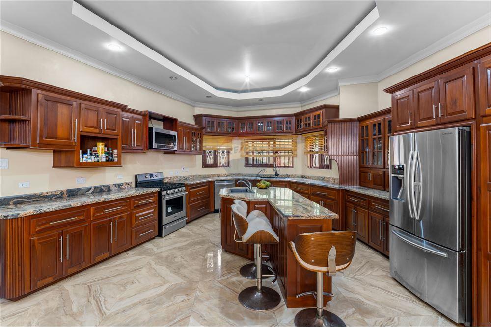 Villa - Te Koop - Kingston, Saint Andrew, Jamaica - 8 - 90153049-119