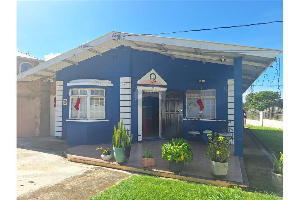 Villa - Te Koop - Arouca, Saint George, Trinidad and Tobago - 1 - 90155005-50
