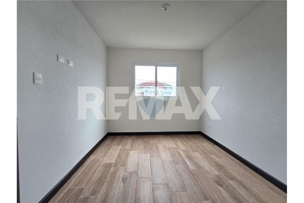 Villa - Venta - San José Pinula, Guatemala, Guatemala - 9 - 902691018-42