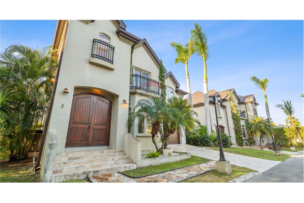 Villa - Venta - W Bay Bch South, Seven Mile, Islas Caimán - 4 - 90146011-180