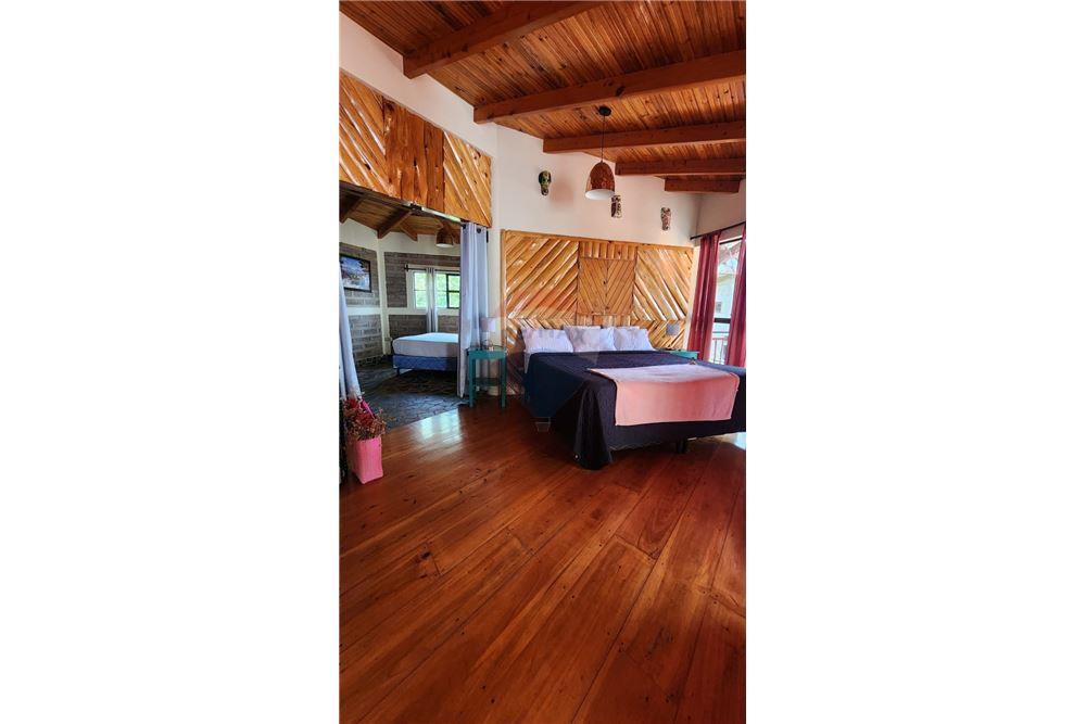 Bedrijfsmatig / Detailhandel - Te Koop - San Marcos La Laguna, Sololá, Guatemala - 1 - 902651004-3