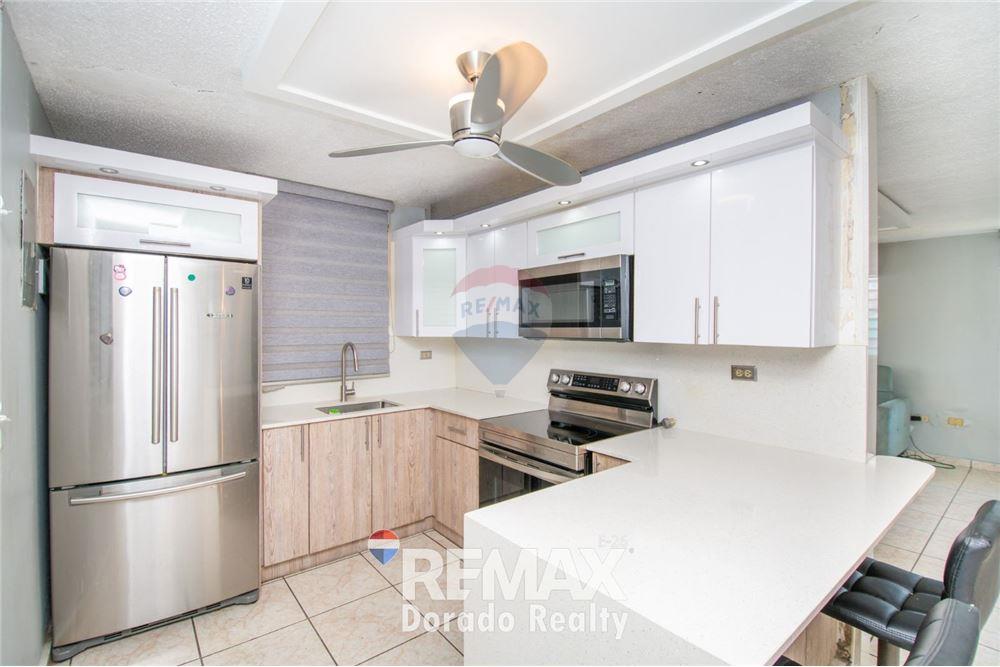 Villa - For Sale - URB Levittown Lakes, Toa Baja, Puerto Rico - 21 - 90107014-8