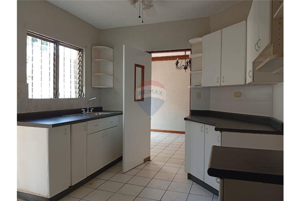 Villa - Venta - Mixco, Guatemala, Guatemala - 6 - 902091002-101