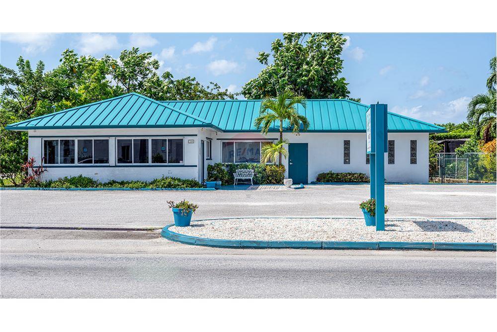 Bedrijfsmatig / Detailhandel - Te Koop - George Town, Grand Cayman, Cayman Islands - 3 - 90146001-235