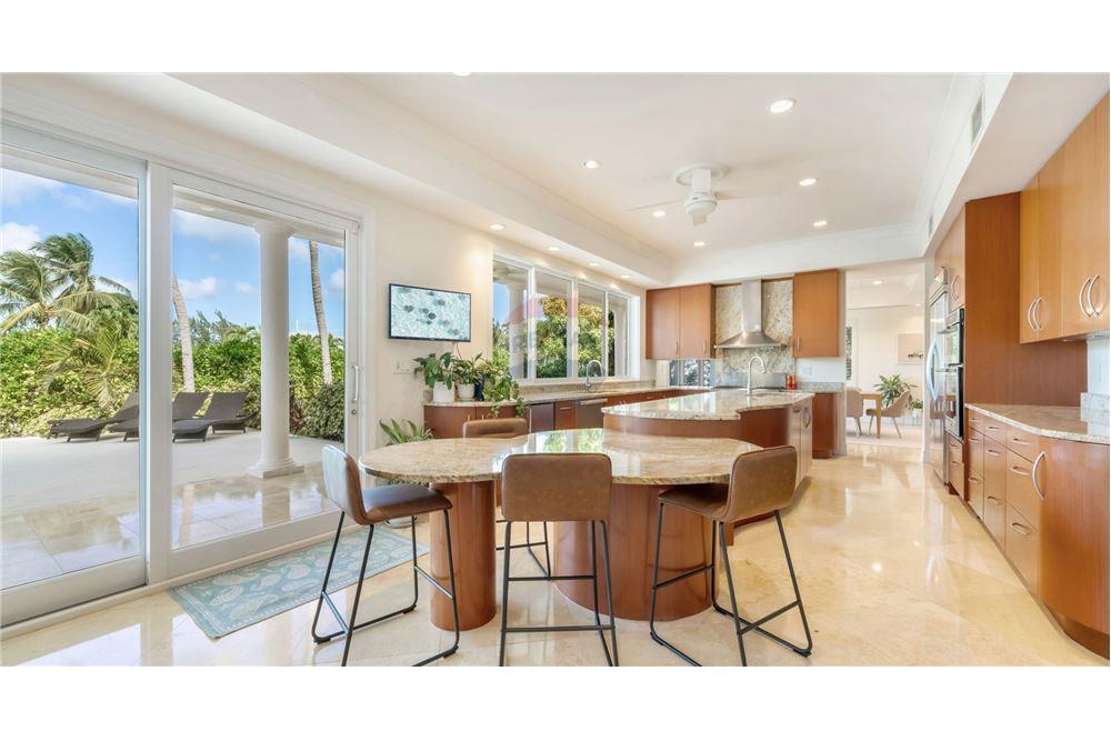 Villa - For Sale - W Bay Bch North, West Bay, Cayman Islands - 14 - 90146034-171