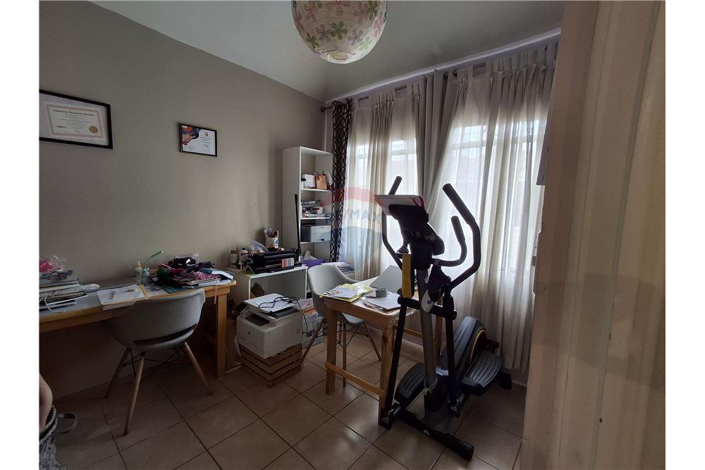 Villa - Te Koop - Mixco, Guatemala, Guatemala - 9 - 902091021-6