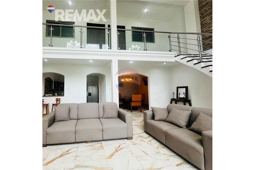 Villa - Venta - Santa Lucía Milpas Altas, Sacatepéquez, Guatemala - 2 - 902611001-75