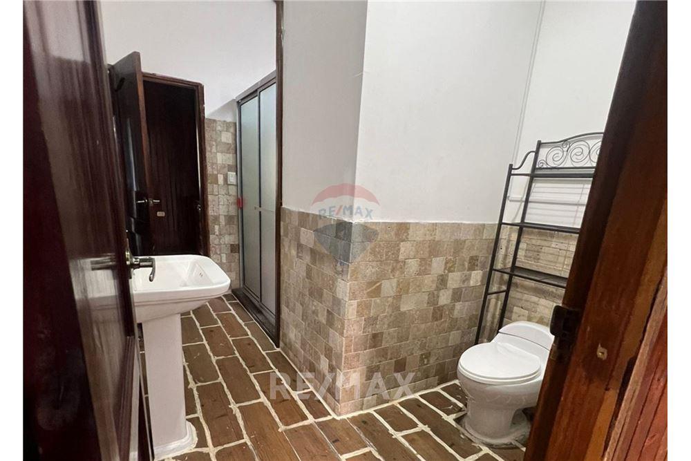 Villa - For Sale - Guatemala City, Guatemala, Guatemala - 12 - 902611005-4
