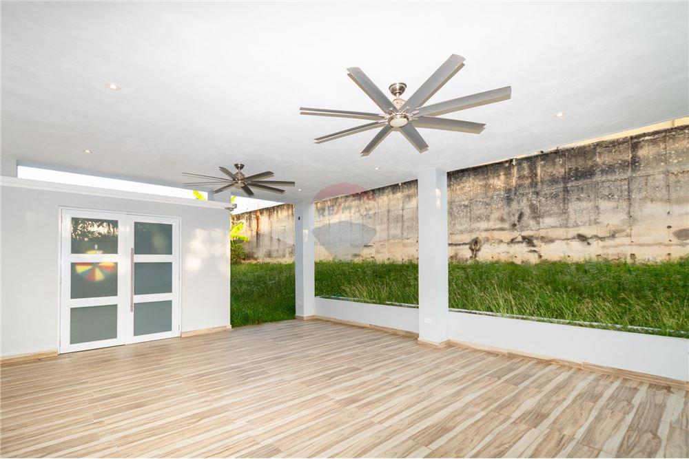 Villa - Te Koop - URB Las Palmas Cerro Gordo, Vega Alta, Puerto Rico - 15 - 90107007-117