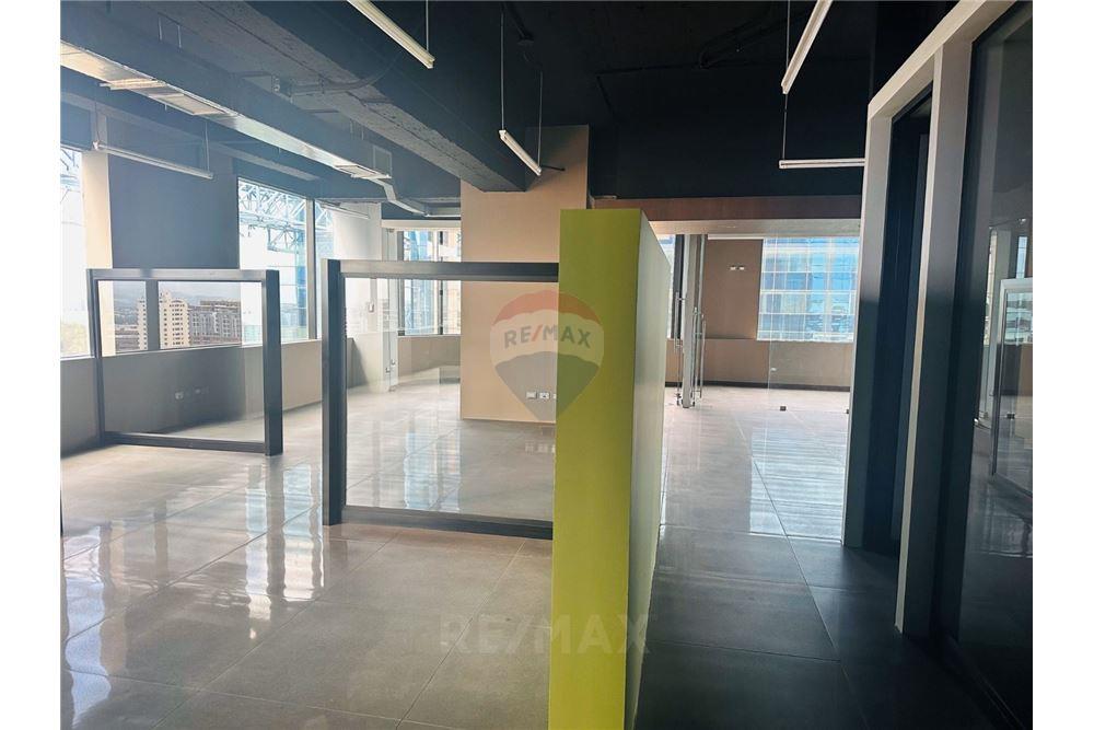 Bedrijfsmatig / Detailhandel - Te Koop - Zona 14, Guatemala, Guatemala - 3 - 902611006-6