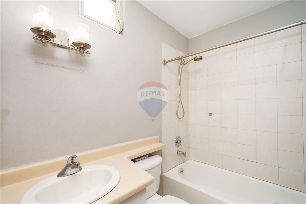 Villa - For Sale - URB Las Palmas Cerro Gordo, Vega Alta, Puerto Rico - 31 - 90107007-116