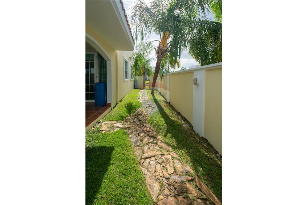 Villa - For Sale - URB Las Palmas Cerro Gordo, Vega Alta, Puerto Rico - 17 - 90107007-116
