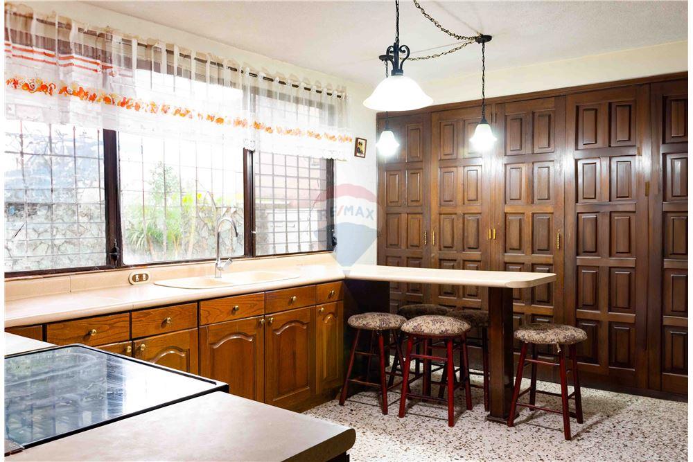 Villa - For Sale - Zona 16, Guatemala, Guatemala - 4 - 902611001-86