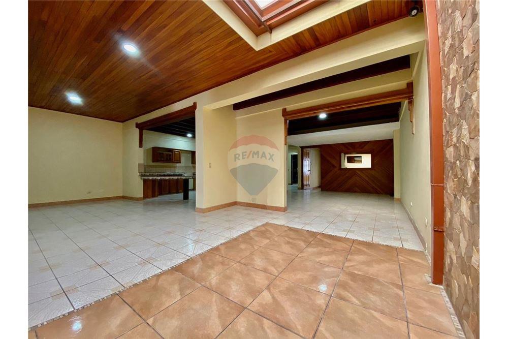 Villa - Venta - Alajuela, Alajuela- Alajuela, Costa Rica - 6 - 902021050-42