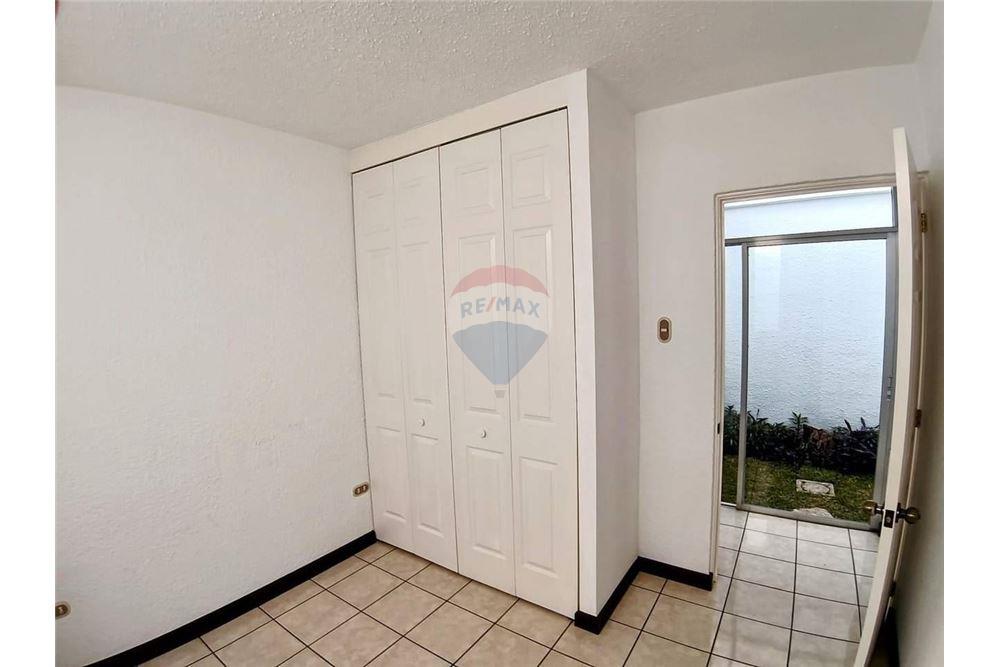 Villa - Te Koop - San Lucas Sacatepéquez, Sacatepéquez, Guatemala - 4 - 90129016-52